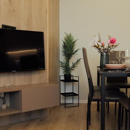 Newly Renovated Apartment Tirana Buitenkant foto