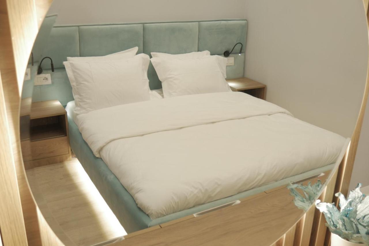 Newly Renovated Apartment Tirana Buitenkant foto