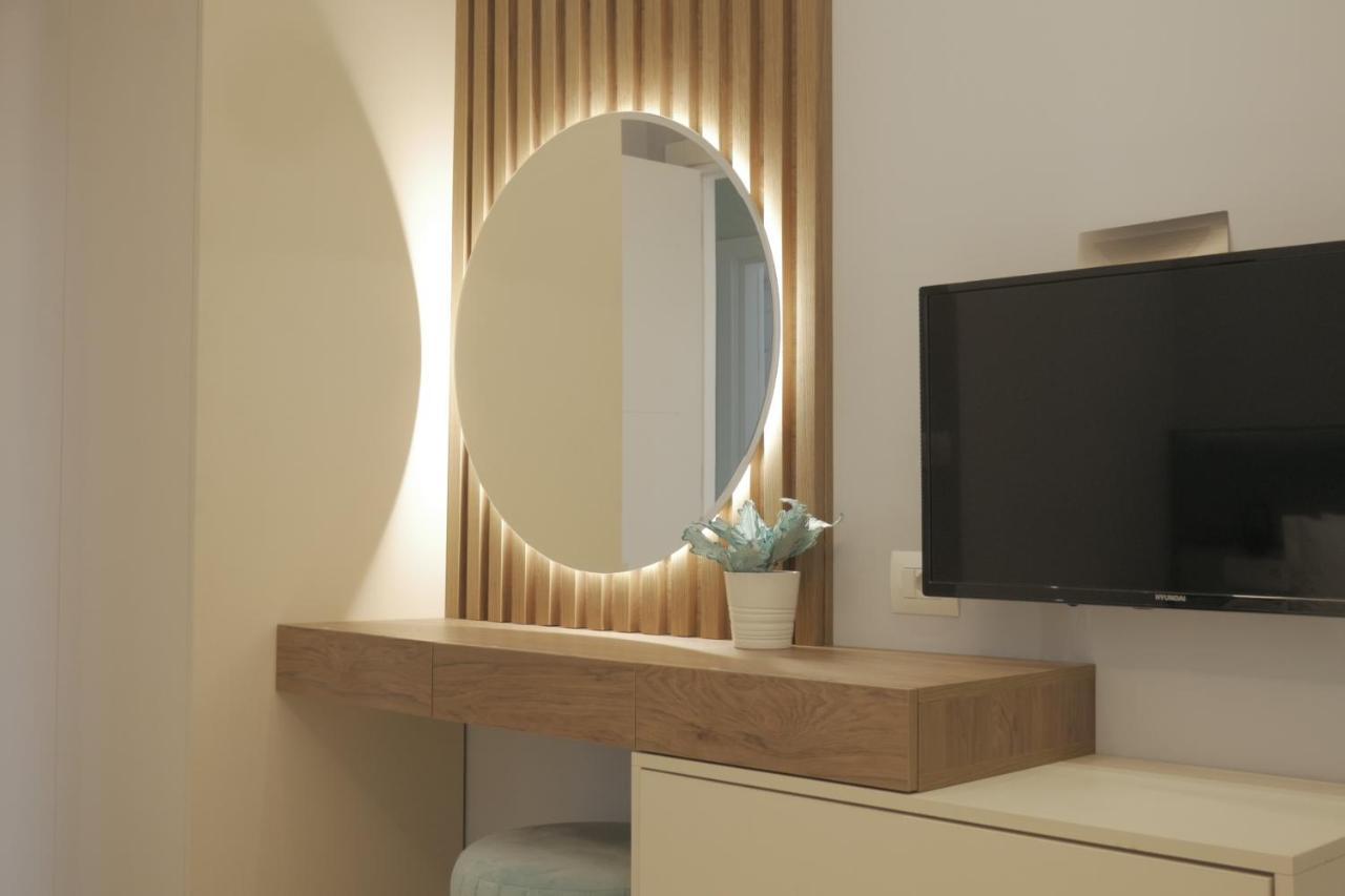 Newly Renovated Apartment Tirana Buitenkant foto
